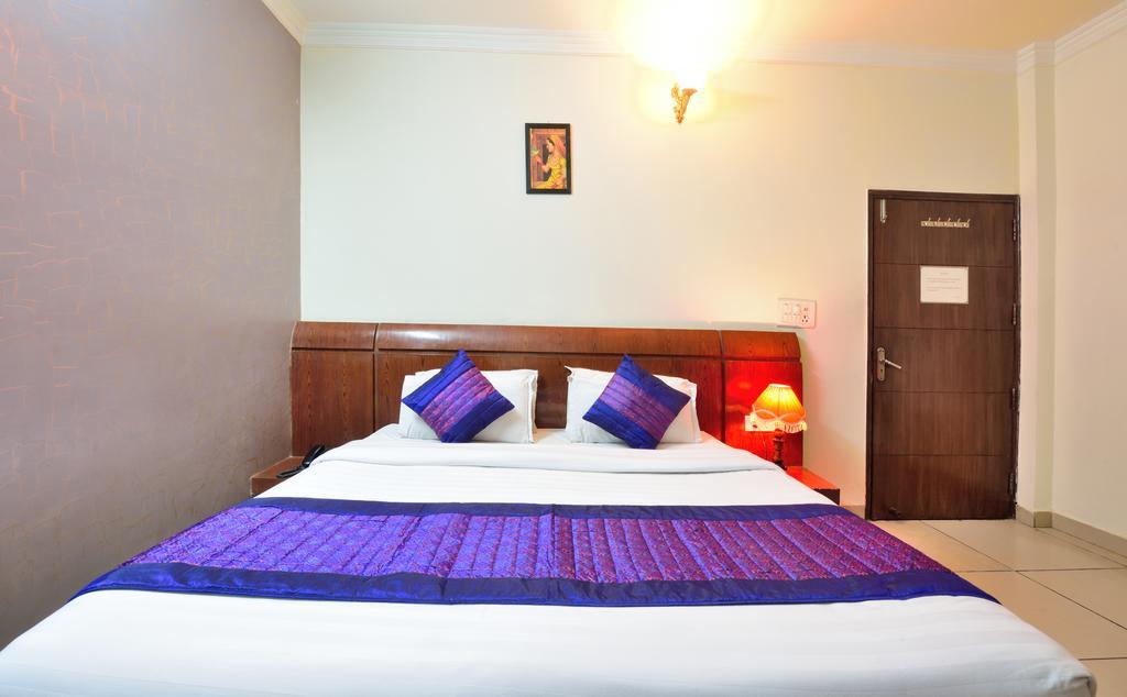 Centra Inn Új-Delhi Kültér fotó